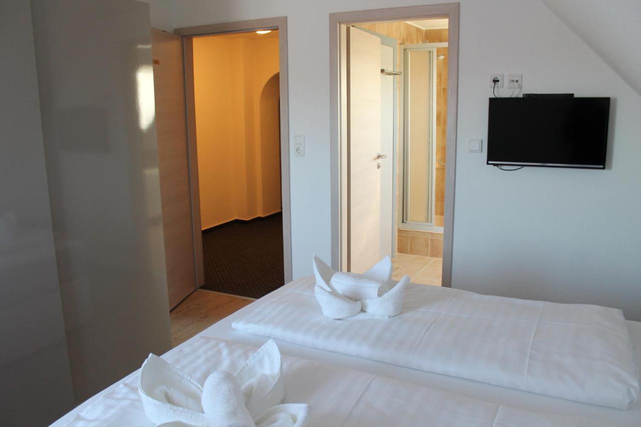 Hotel Gastehaus Hubertushof - 24H Check-In Hausen  Exteriér fotografie